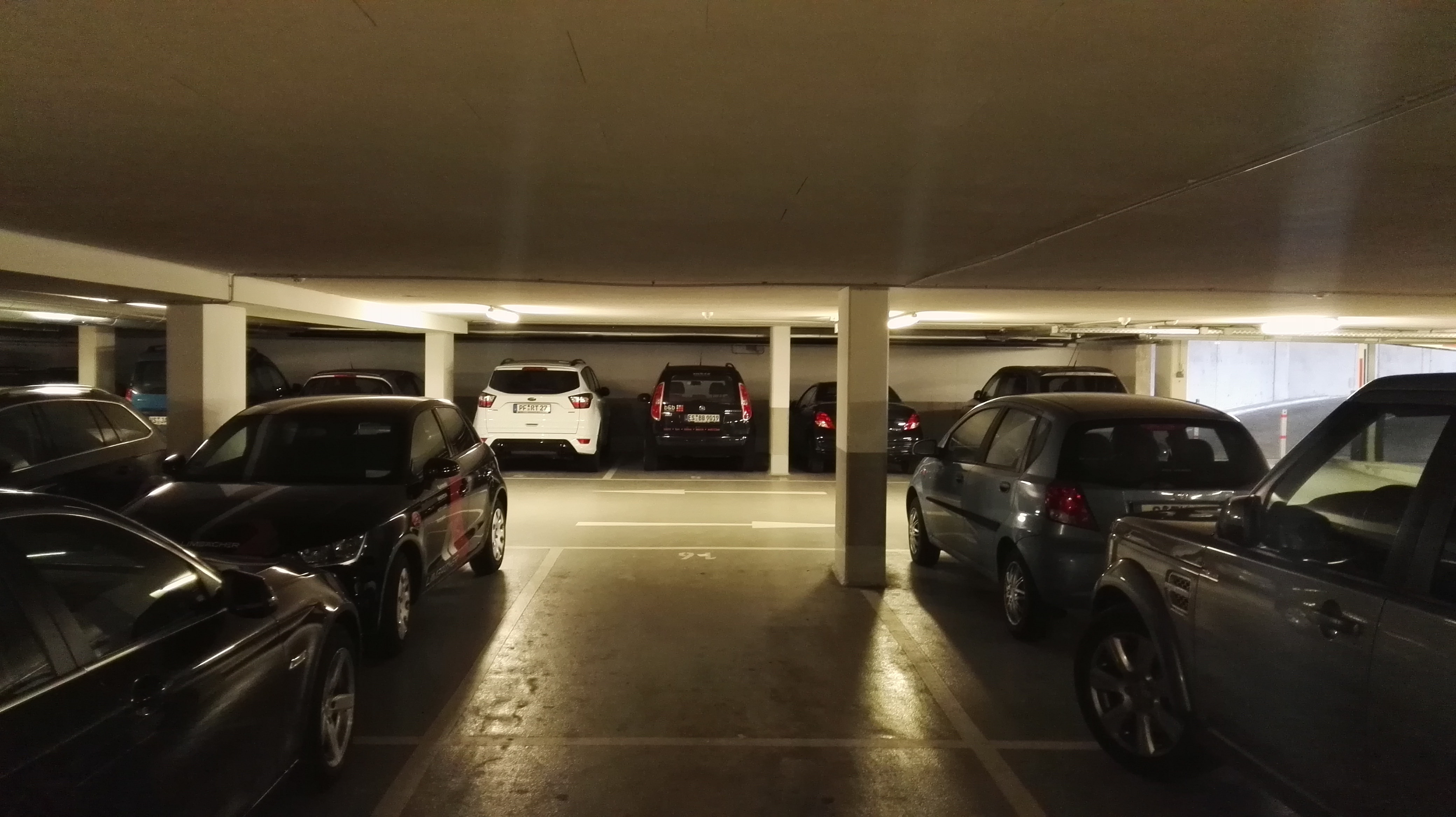 Günstig Parken Flughafen Stuttgart Raslan www.parkservice-raslan.de
